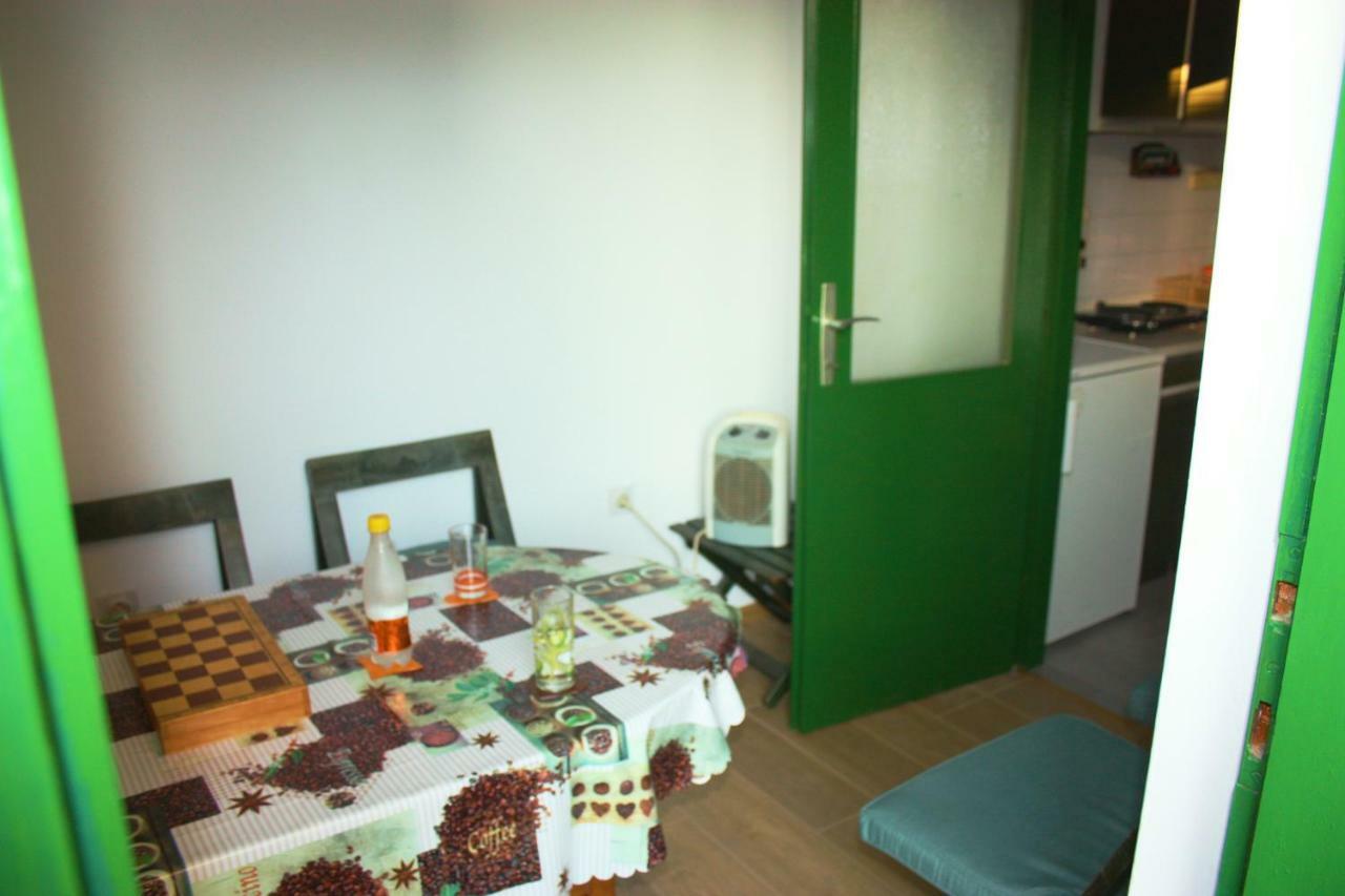 ロヴィニAs Apartmanアパートメント エクステリア 写真