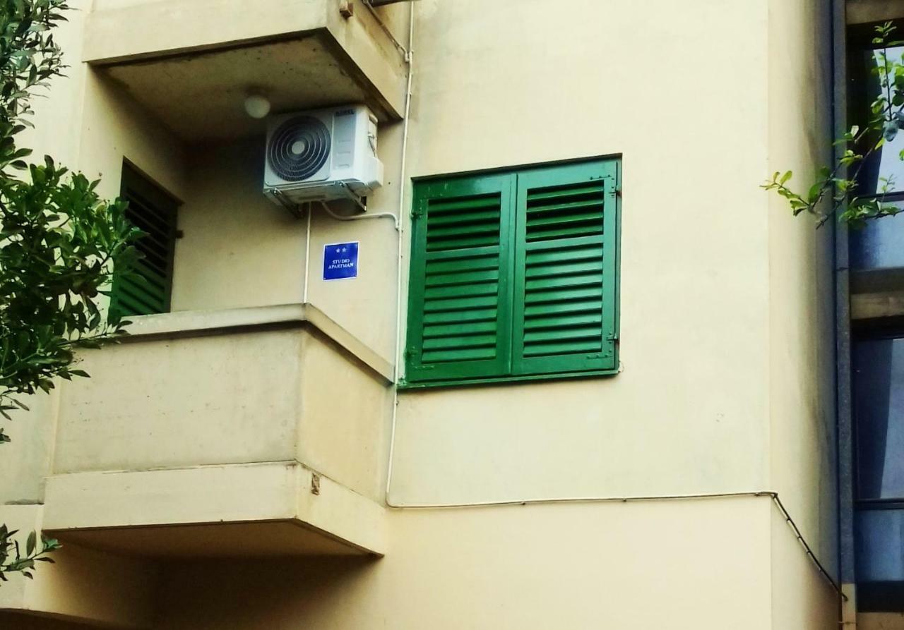 ロヴィニAs Apartmanアパートメント エクステリア 写真